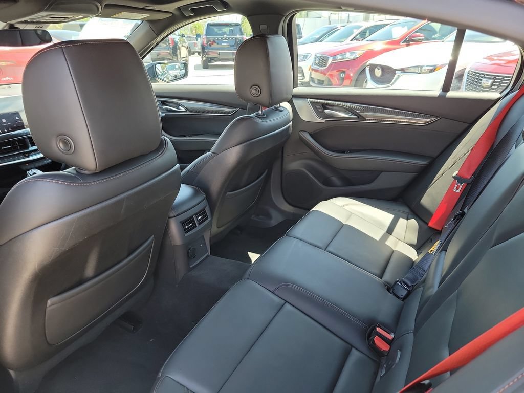 Used 2024 Cadillac CT5 V RWD image 17