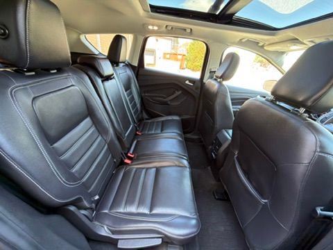 Used 2018 Ford Escape Titanium w/ Ford Safe & Smart Package image 27