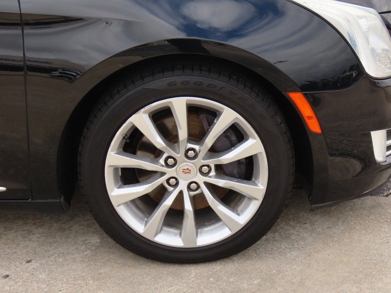 Used 2015 Cadillac XTS Luxury AWD/4WD image 9