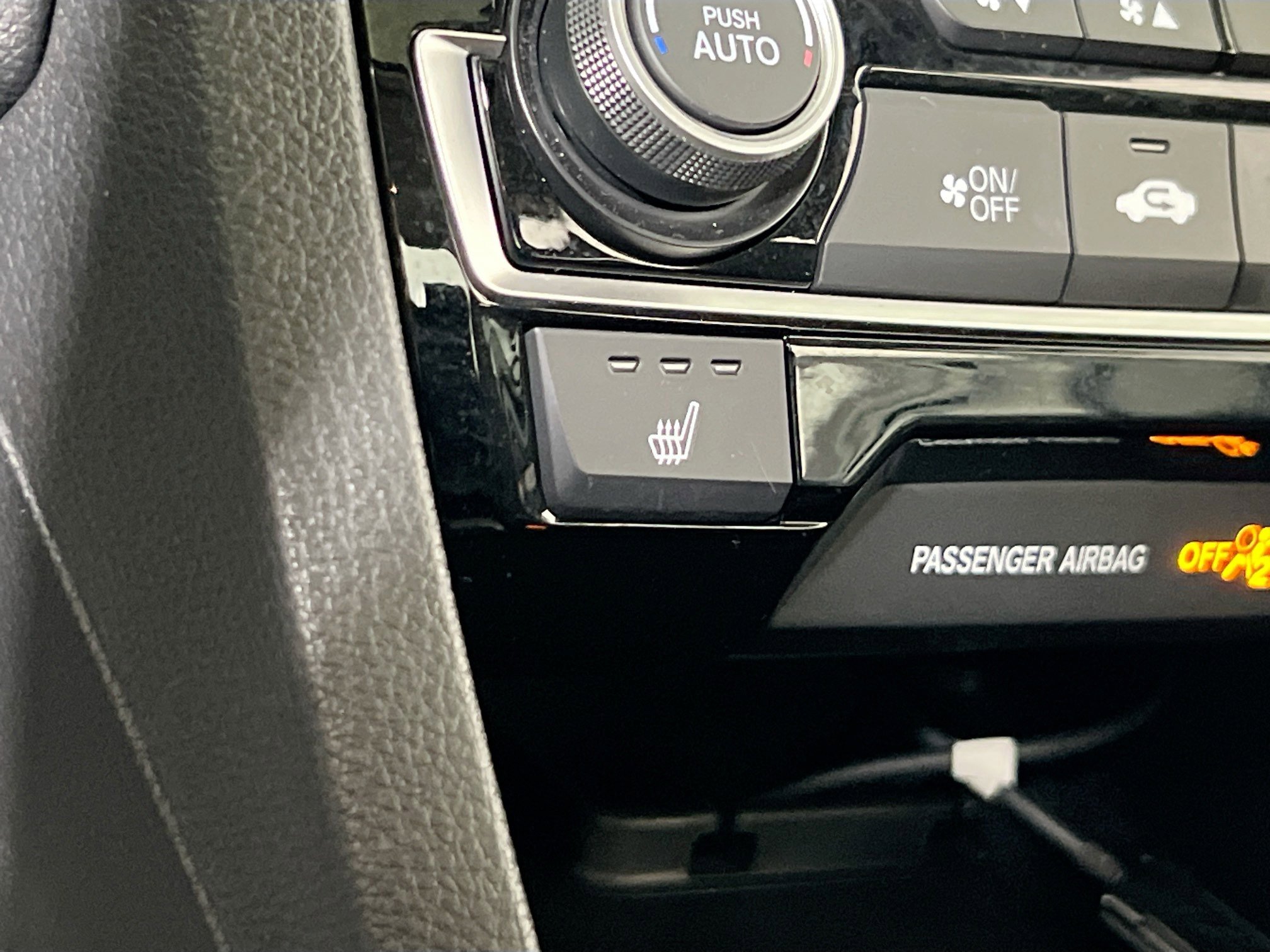 Used 2019 Honda Civic EX-L image 19