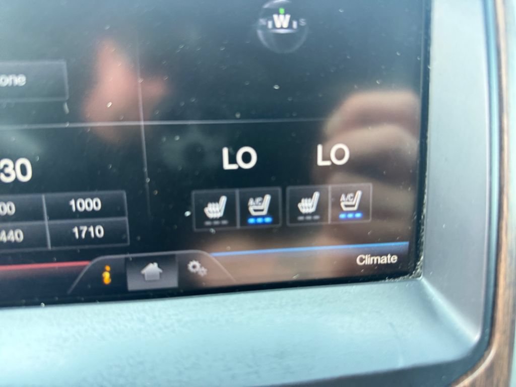Used 2013 Ford F150 Lariat w/ Luxury Equipment Group AWD/4WD image 31