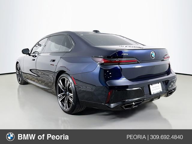 Used 2024 BMW 760i xDrive w/ Executive Package image 5