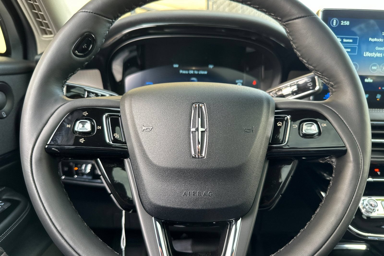 New 2025 Lincoln Corsair Grand Touring w/ Equipment Group 302A AWD/4WD image 21