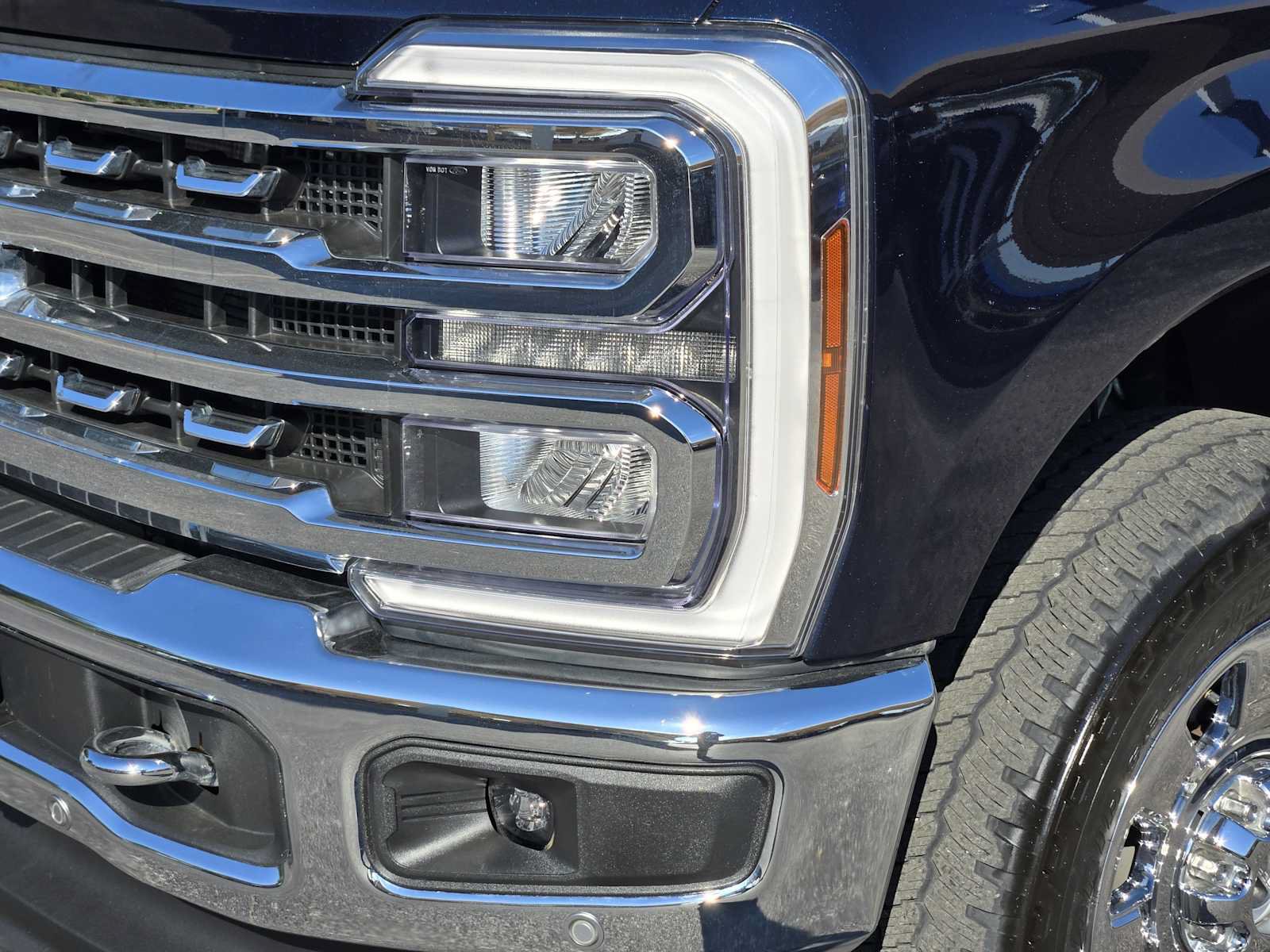 Used 2024 Ford F250 Lariat w/ Lariat Ultimate Package AWD/4WD image 9