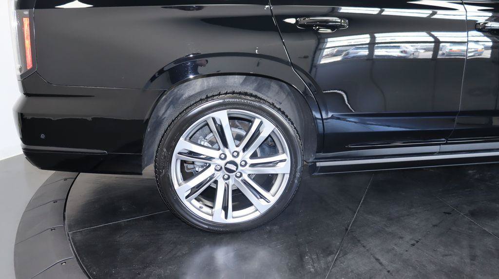 Certified 2025 Cadillac Escalade Sport Platinum AWD/4WD image 17