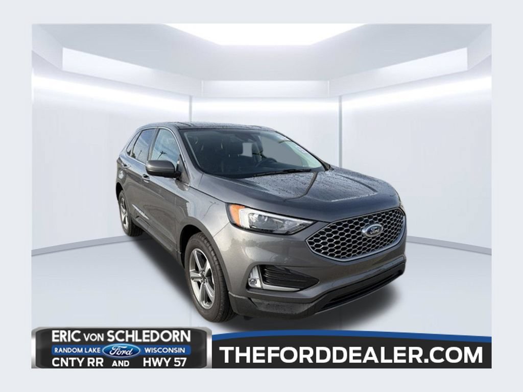 Used 2024 Ford Edge SEL w/ Convenience Package