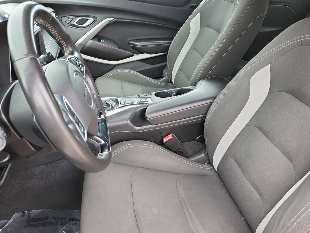 Used 2020 Chevrolet Camaro LT RWD image 11