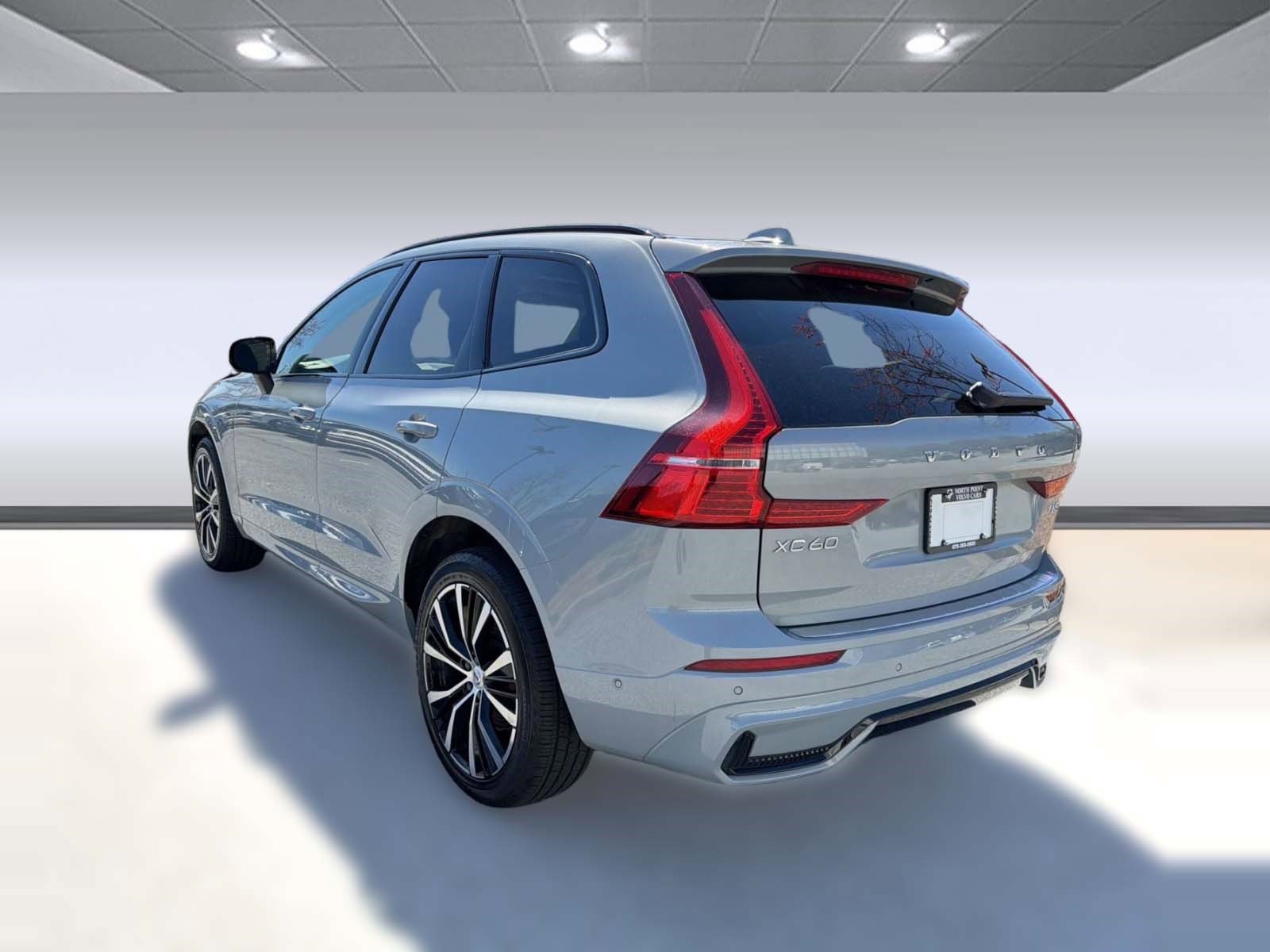 Certified 2024 Volvo XC60 B5 Plus w/ Climate Package image 3