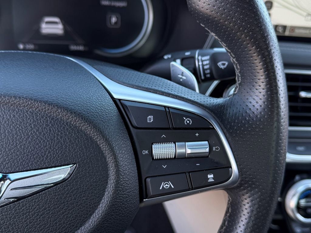 Used 2023 Genesis G70 2.0T image 29