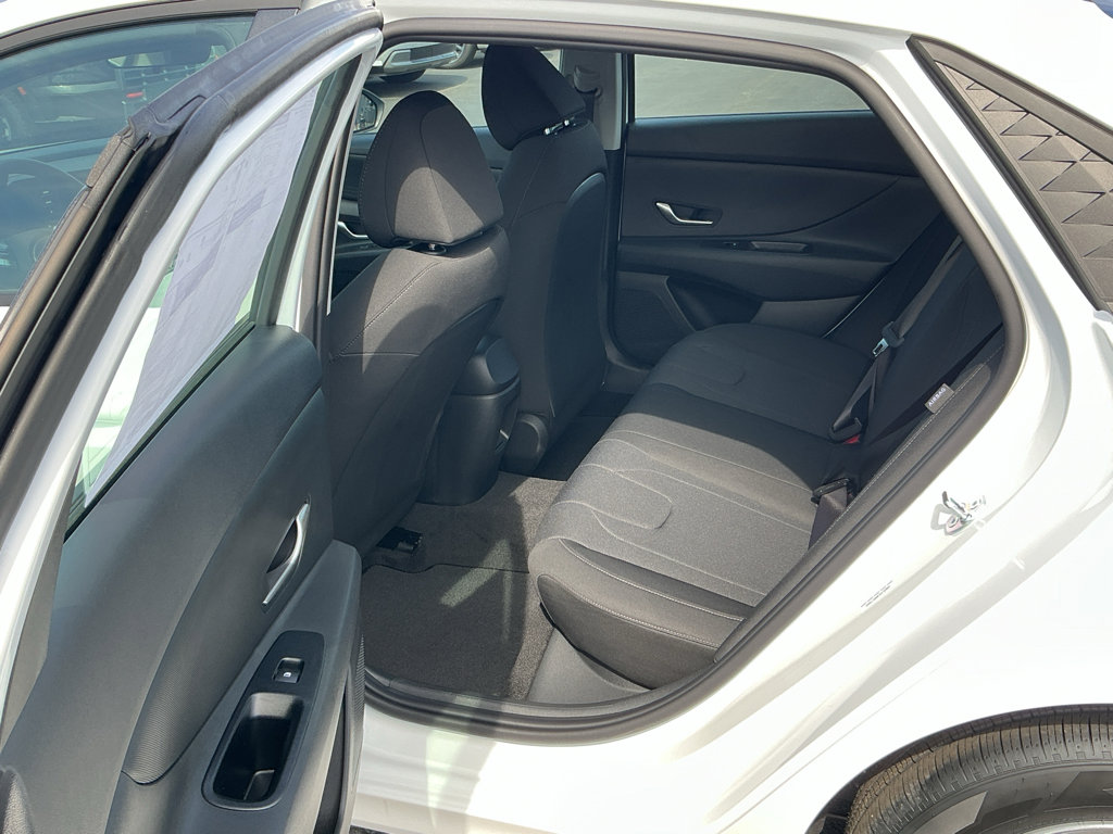 New 2026 Hyundai Elantra SE FWD image 11