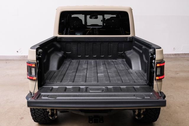 Used 2025 Jeep Gladiator Rubicon w/ Safety Group AWD/4WD image 52