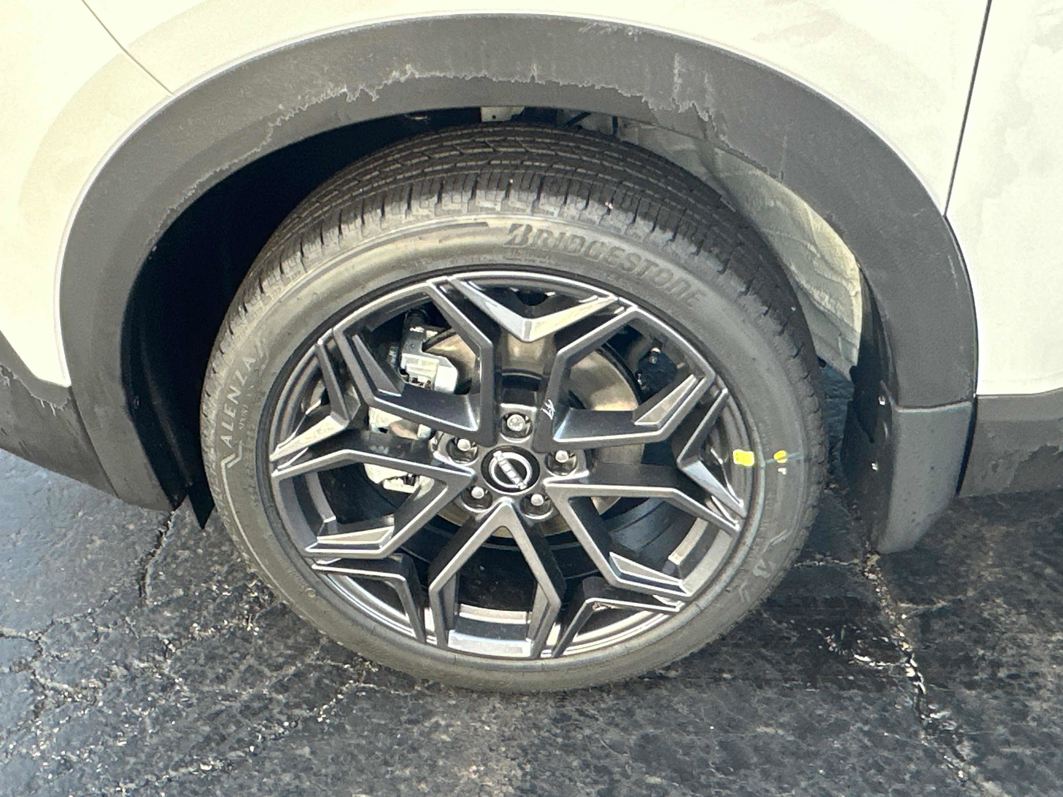 New 2026 Nissan Kicks SR w/ SR Premium Package image 10