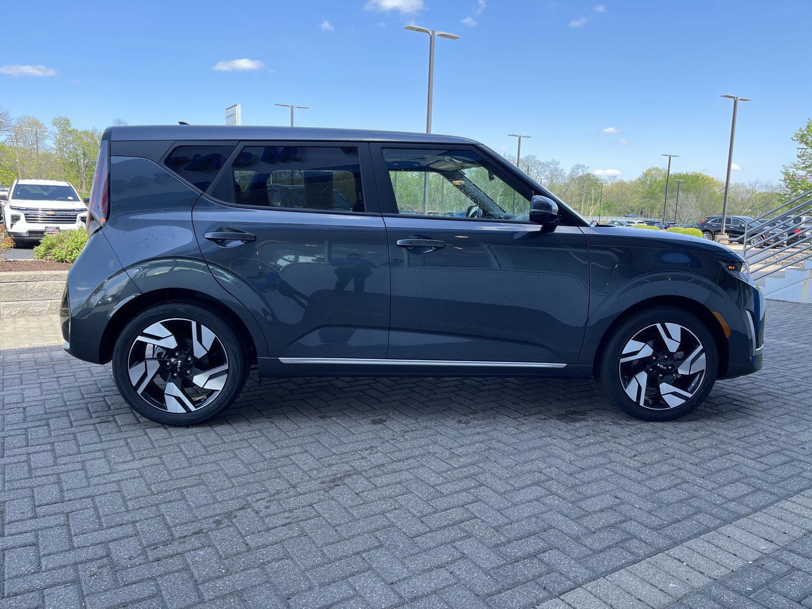 Used 2025 Kia Soul GT-Line FWD image 6