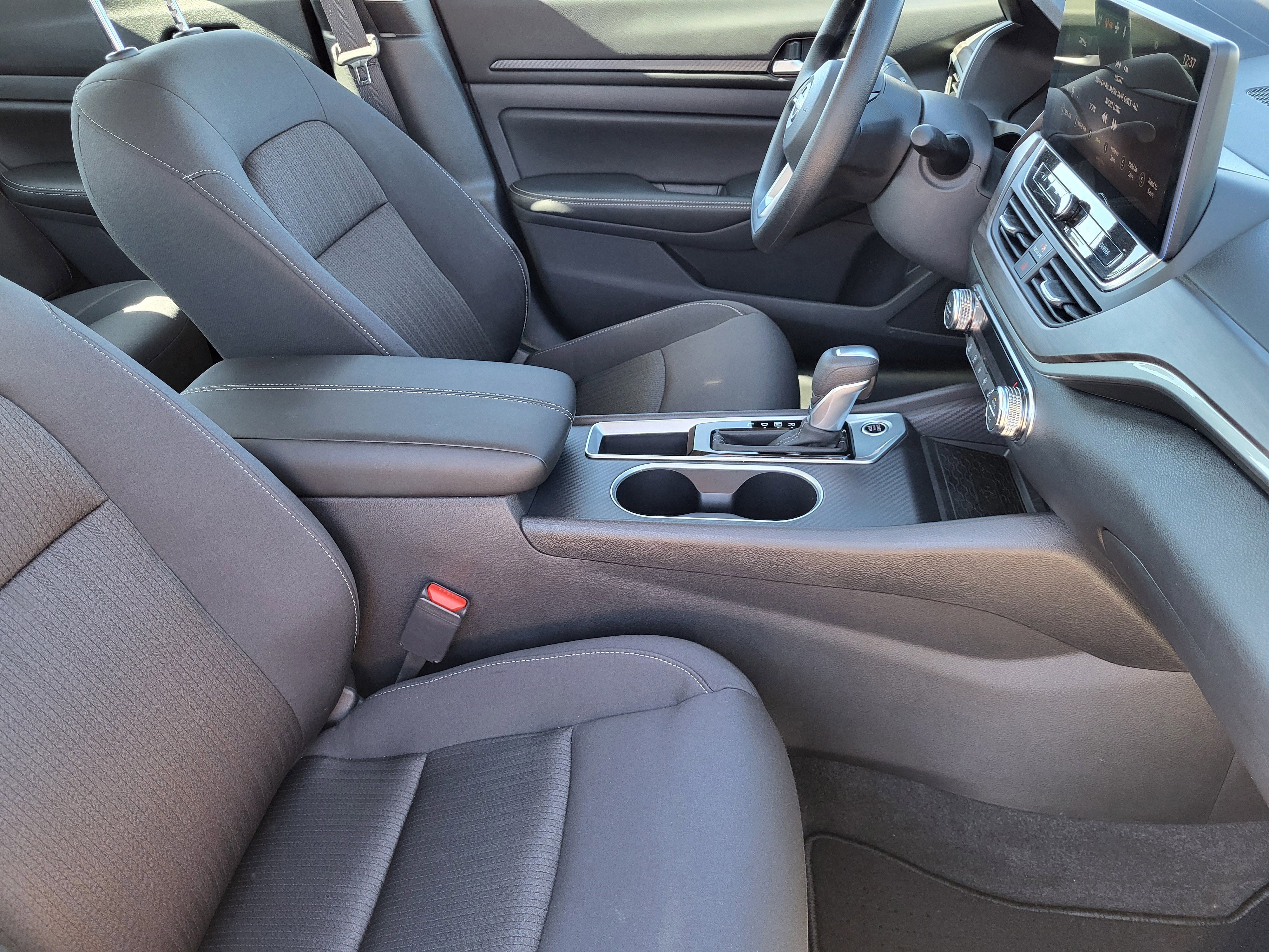 New 2025 Nissan Altima 2.5 SV w/ SV Special Edition Package image 10