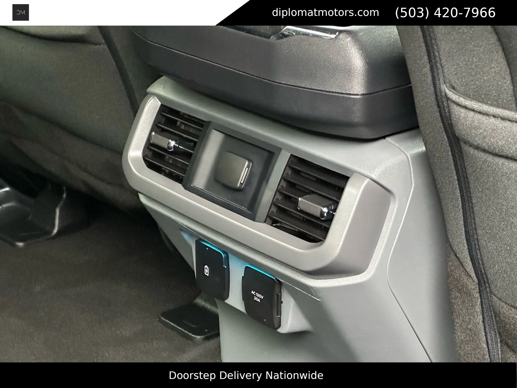 Used 2024 Ford F150 Lightning XLT image 22