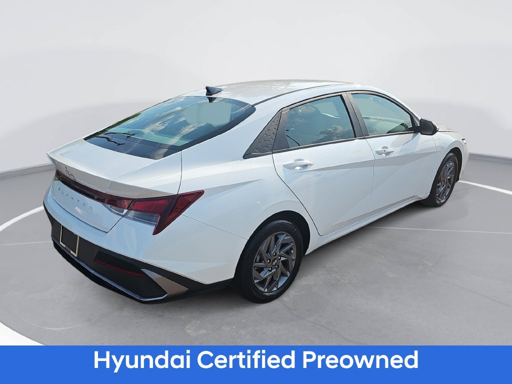 Certified 2024 Hyundai Elantra SEL FWD image 5