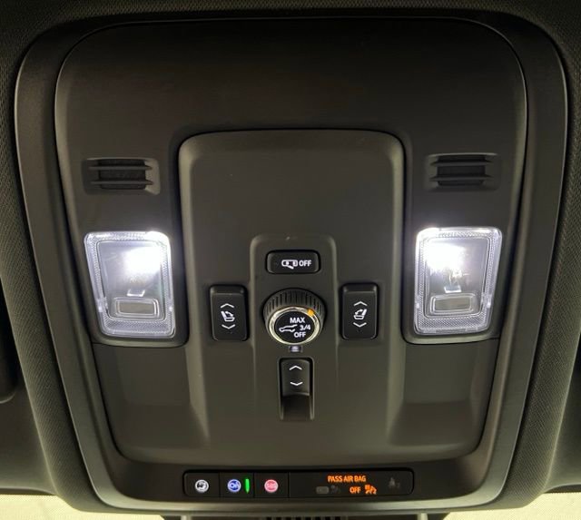 Used 2025 GMC Yukon XL Elevation w/ LPO, Get Active Package AWD/4WD image 37