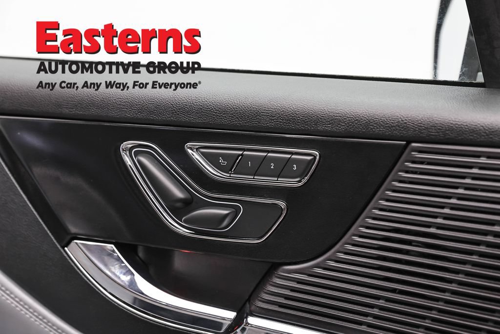 Used 2022 Lincoln Corsair AWD w/ Premium Package image 21