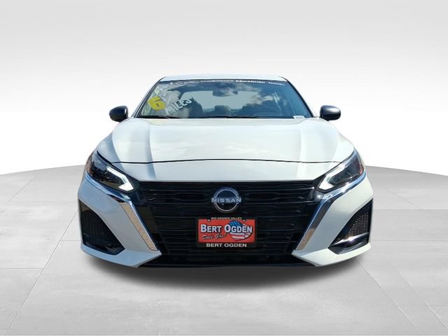 Certified 2025 Nissan Altima 2.5 S FWD image 2