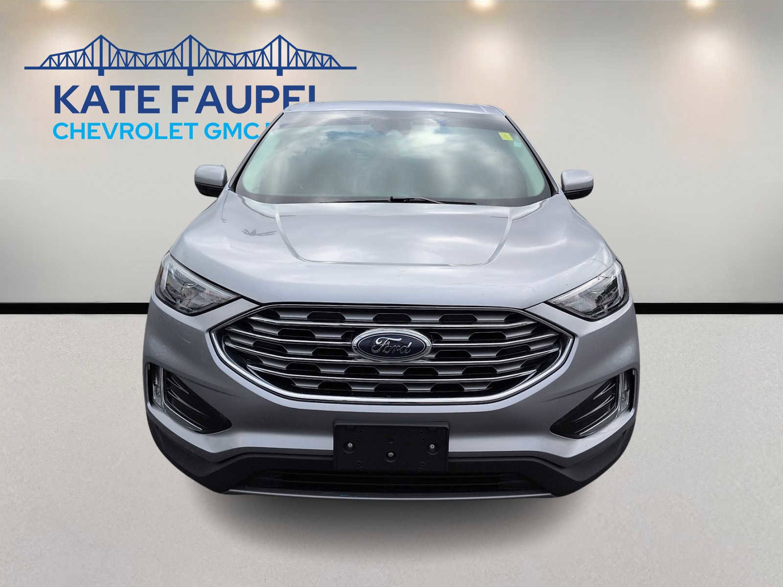 Used 2022 Ford Edge SEL w/ Convenience Package AWD/4WD image 2