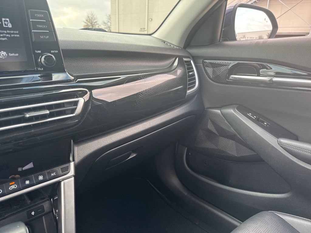 Used 2021 Kia Seltos EX image 23