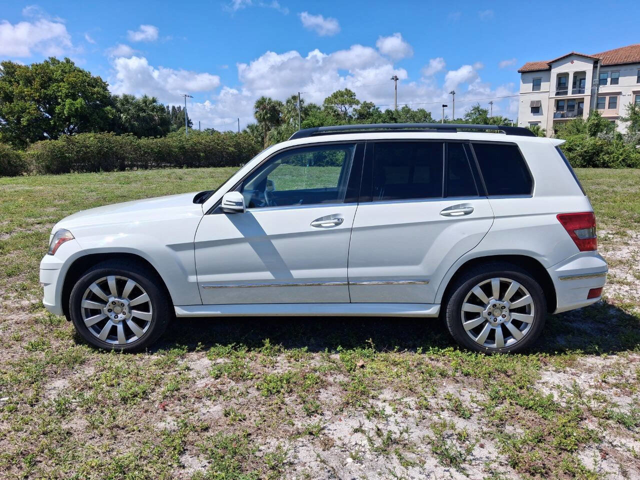 Used 2012 Mercedes-Benz GLK 350 2WD image 1