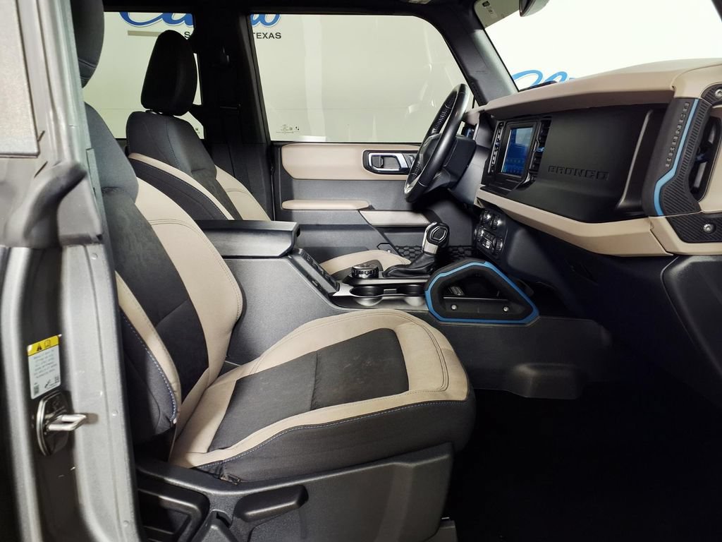 Used 2022 Ford Bronco Wildtrak AWD/4WD image 11