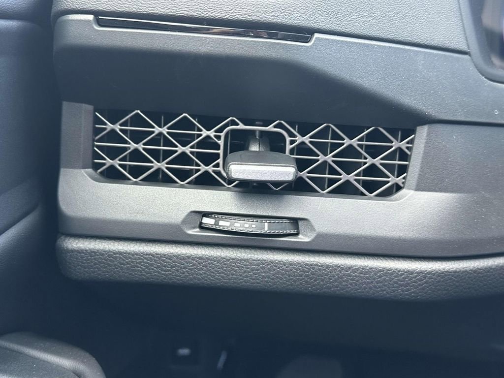 New 2025 Honda Accord SE image 22