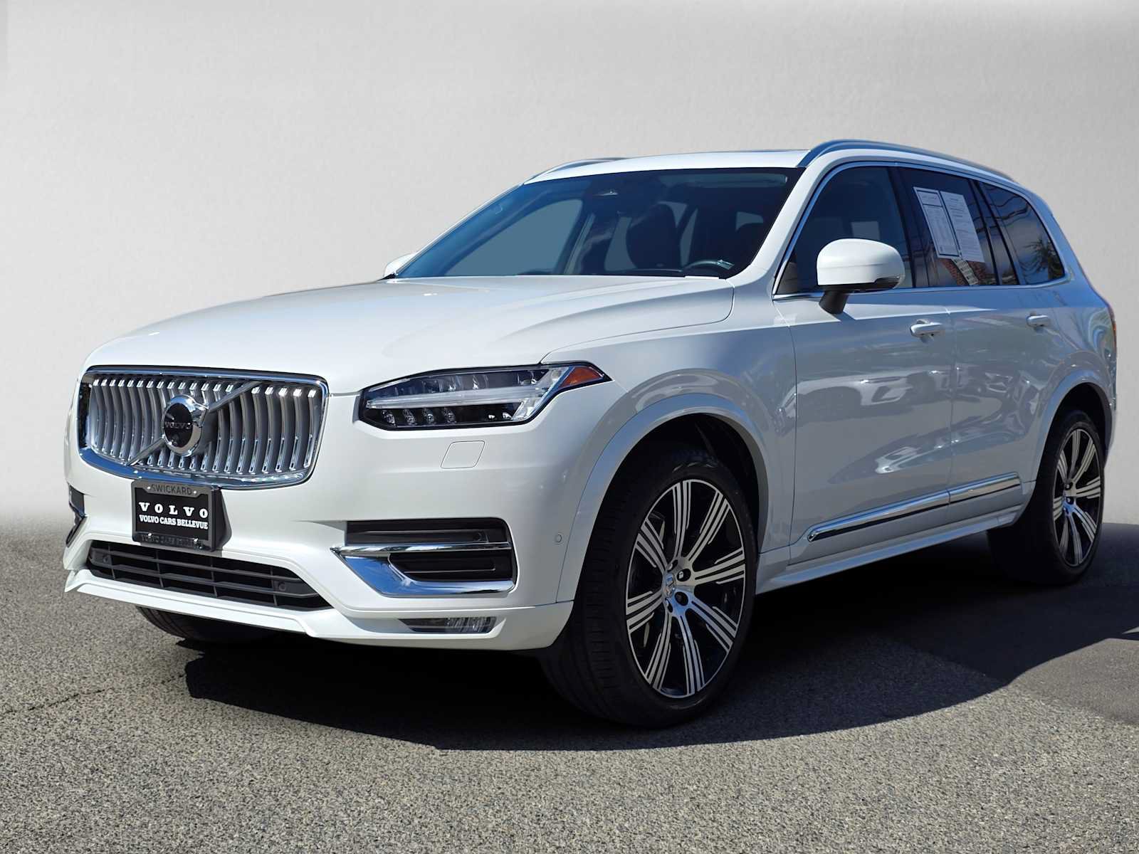 Used 2023 Volvo XC90 B6 Ultimate w/ Protection Package Premier AWD/4WD image 8