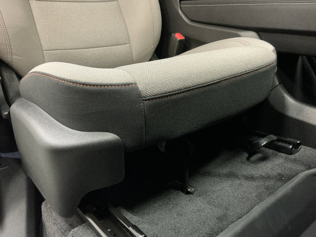 New 2026 Chevrolet Traverse LT w/ LPO, Floor Liner Package FWD image 35