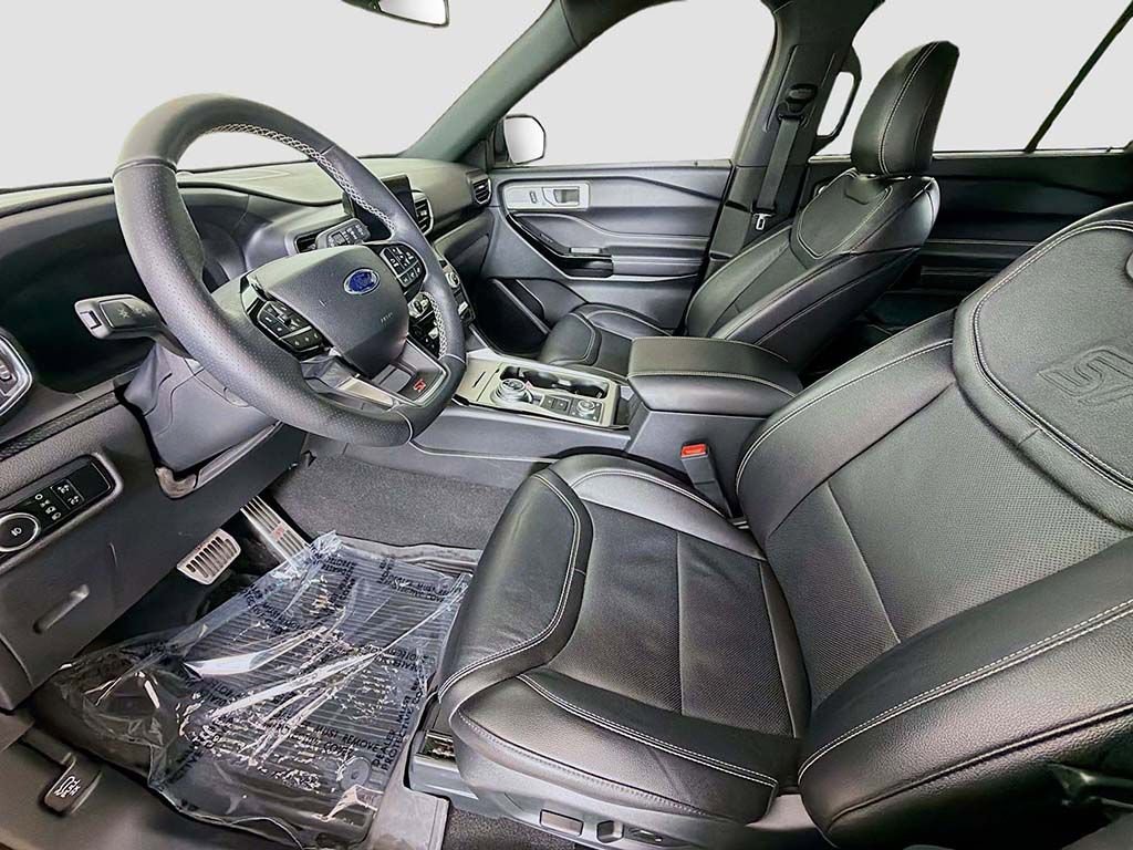 Used 2024 Ford Explorer ST w/ Equipment Group 401A AWD/4WD image 26