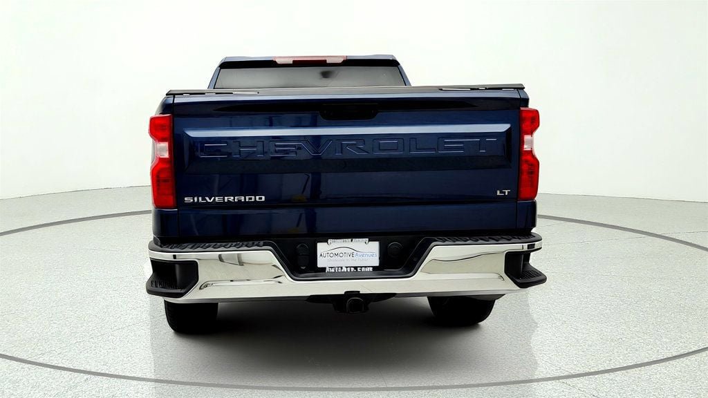 Used 2023 Chevrolet Silverado 1500 LT AWD/4WD image 6