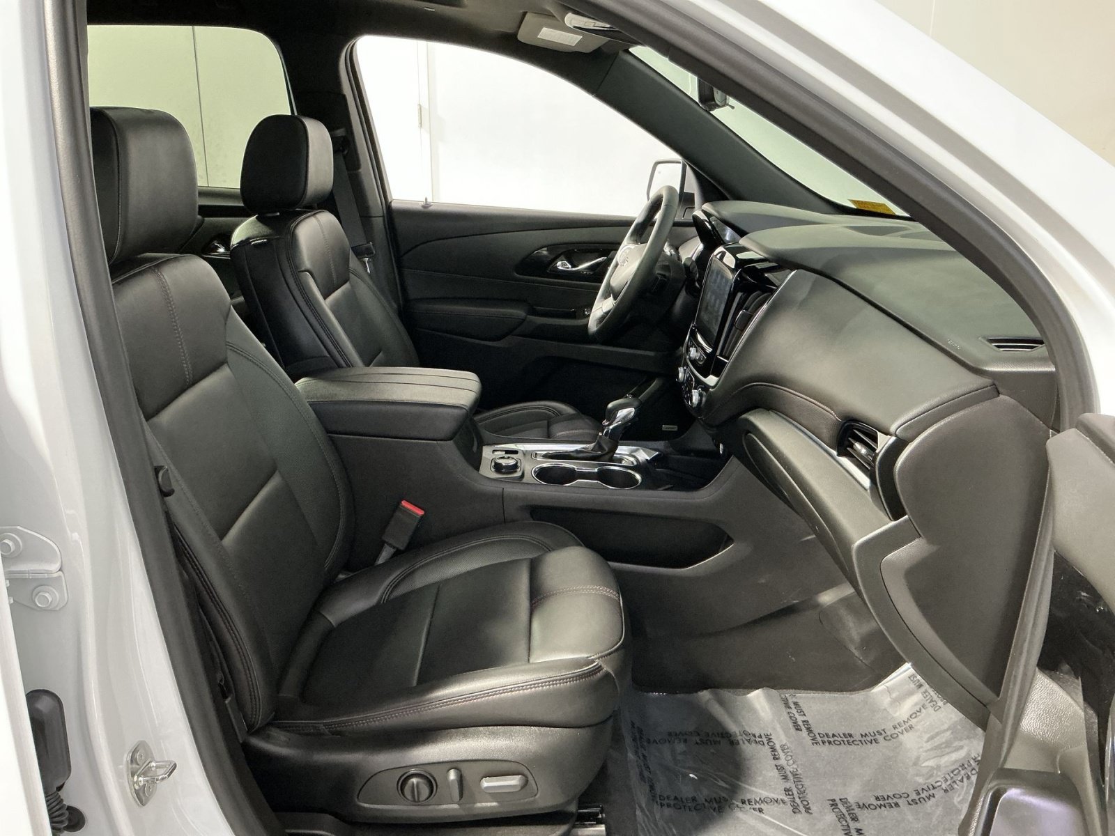 Used 2023 Chevrolet Traverse RS AWD/4WD image 28