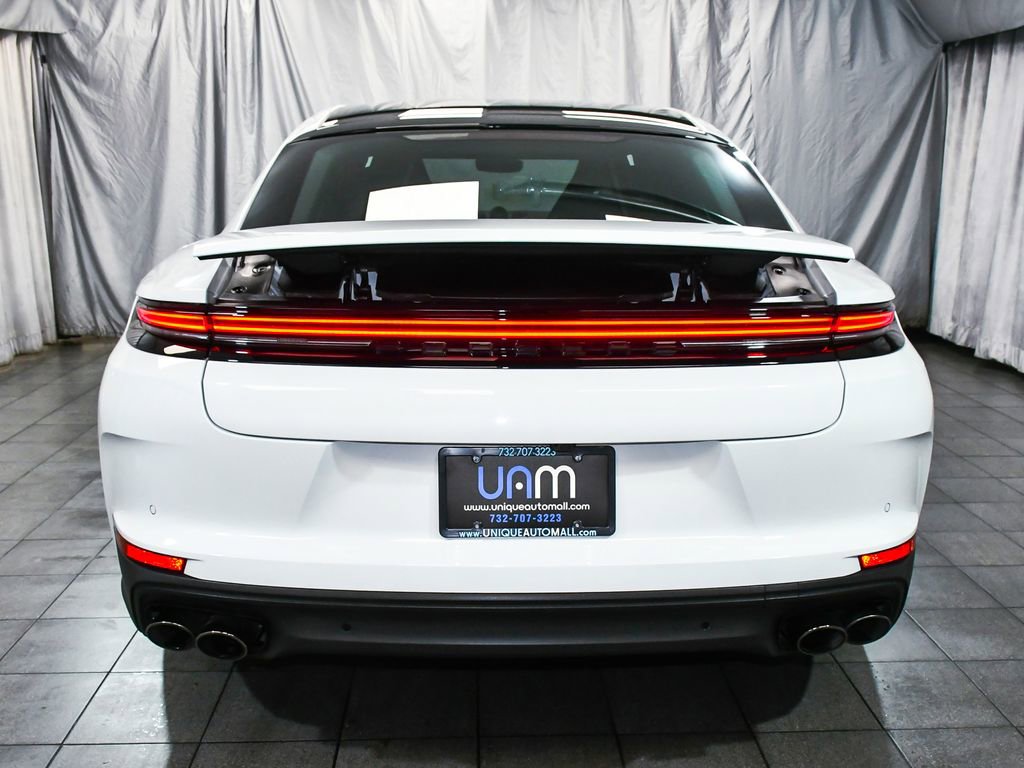 Used 2025 Porsche Panamera 4 image 4