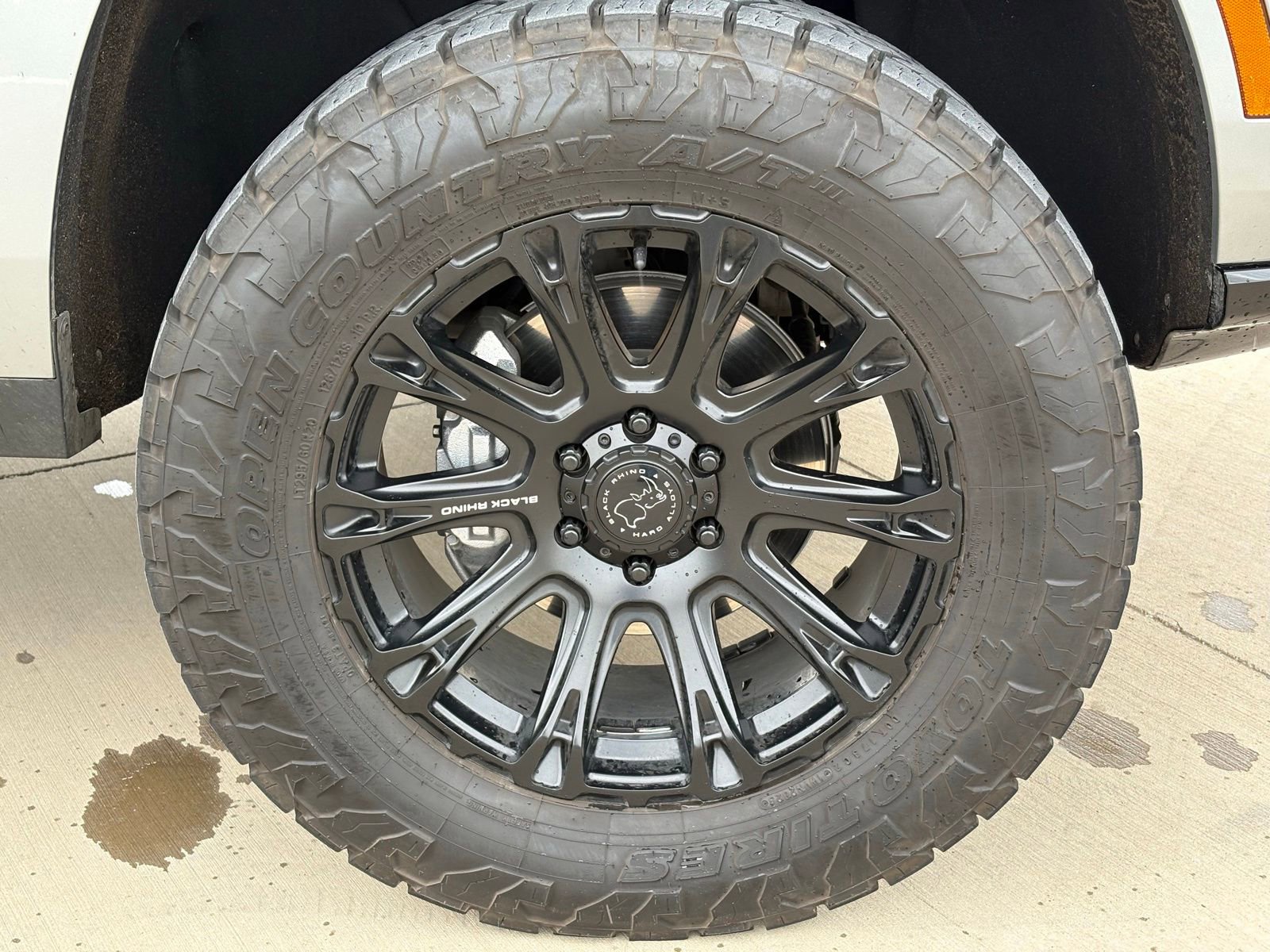 Used 2025 Chevrolet Suburban Z71 w/ Comfort Package image 10