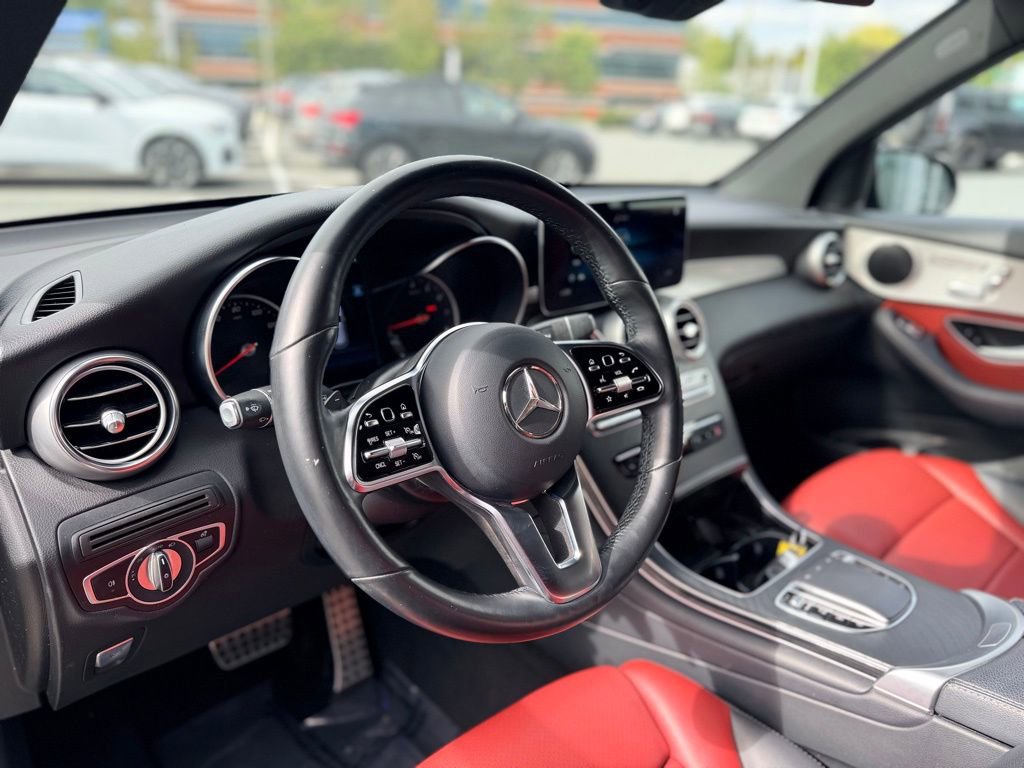 Used 2022 Mercedes-Benz GLC 300 4MATIC image 12