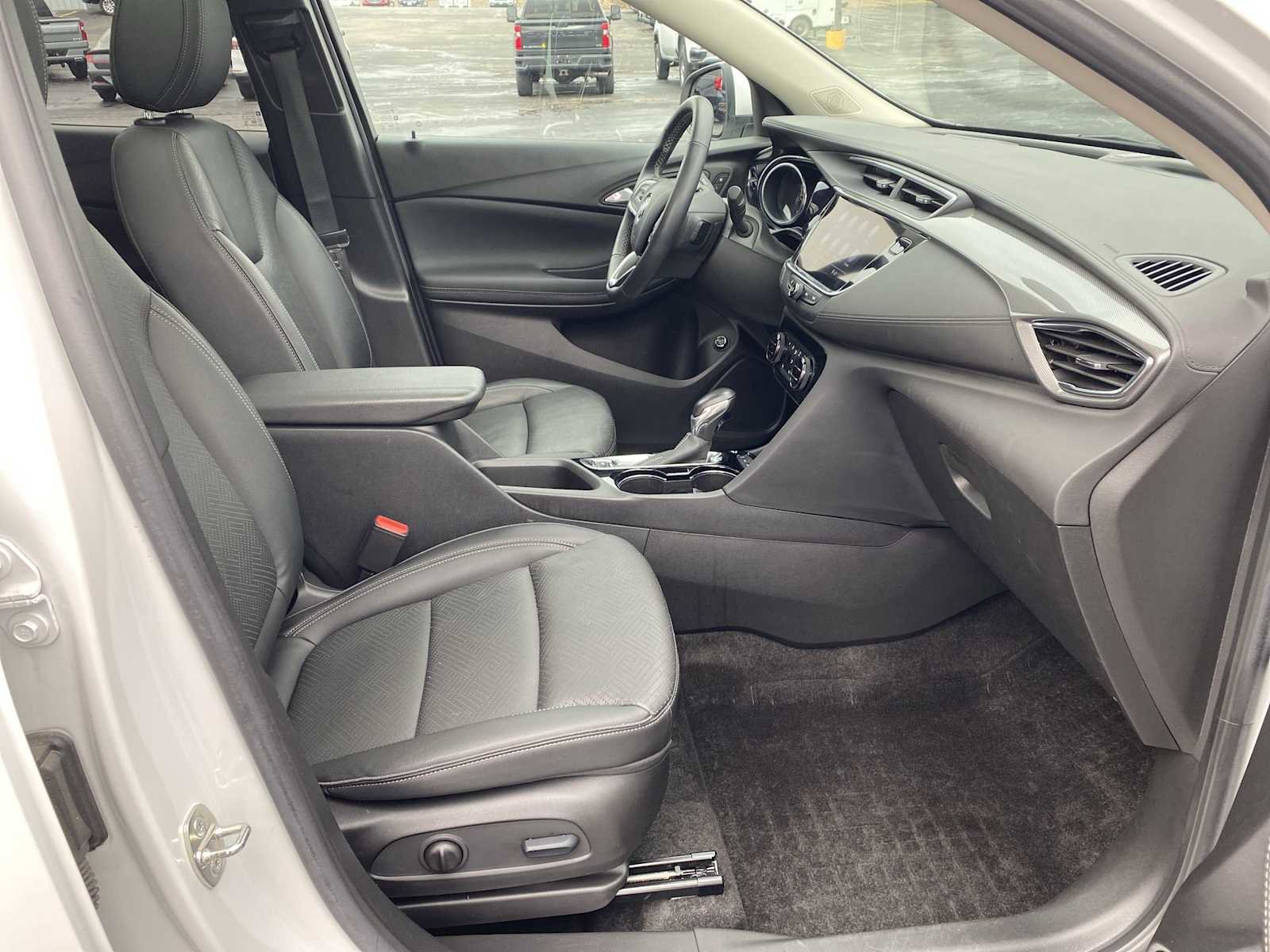 Used 2023 Buick Encore GX Essence w/ Experience Buick Package image 33