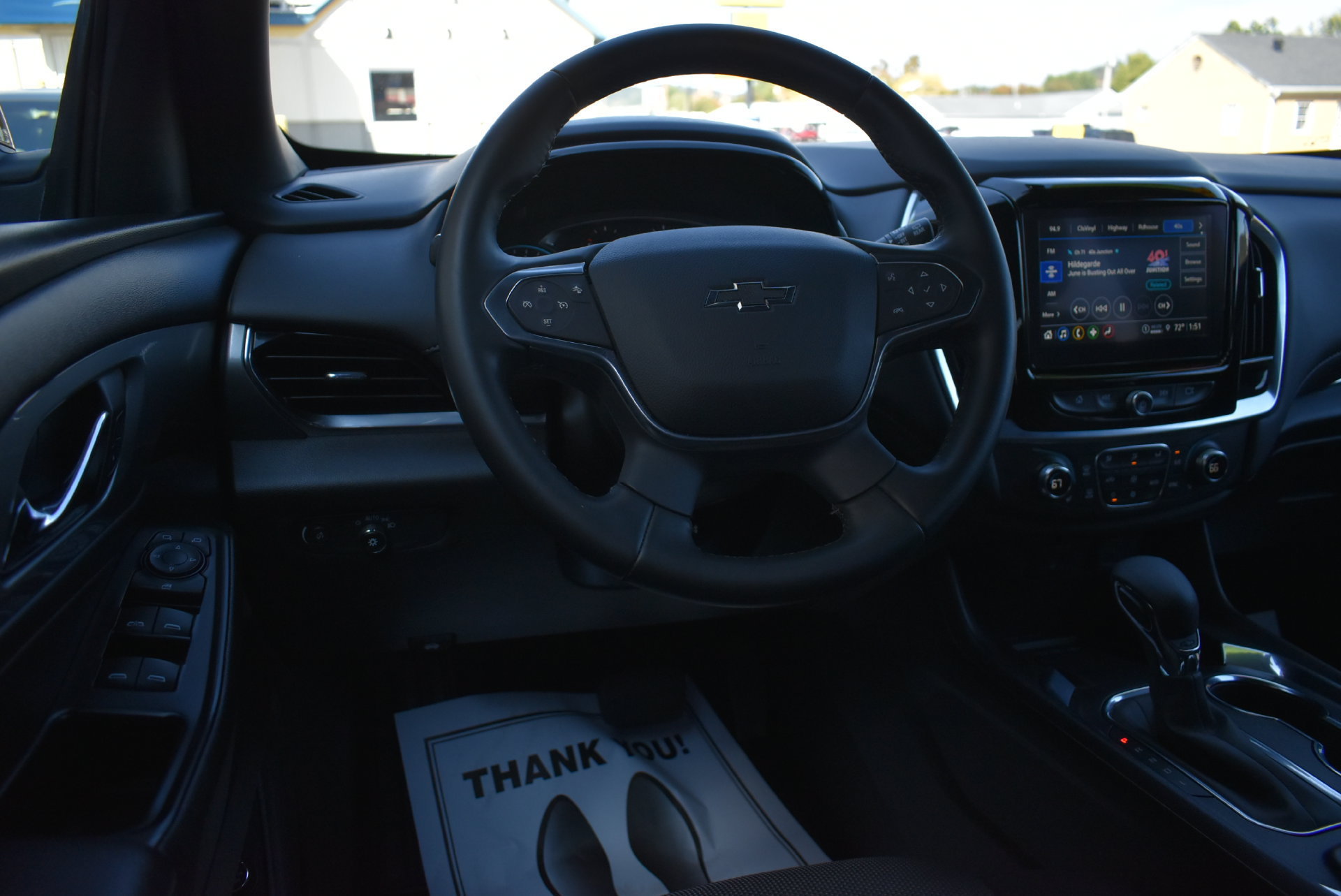 Used 2023 Chevrolet Traverse LT w/ Midnight/Sport Edition AWD/4WD image 17