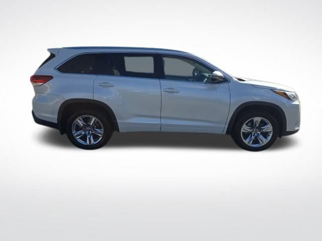 Used 2019 Toyota Highlander Limited image 8