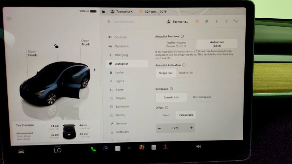 Used 2024 Tesla Model Y Long Range RWD image 20