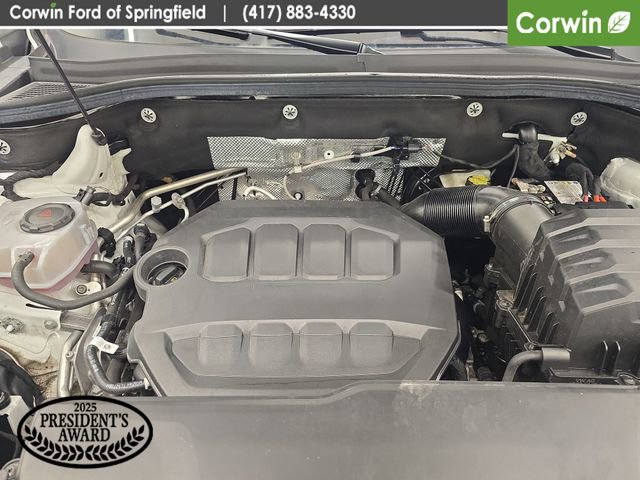 Used 2024 Volkswagen Atlas Peak Edition SE AWD/4WD image 36