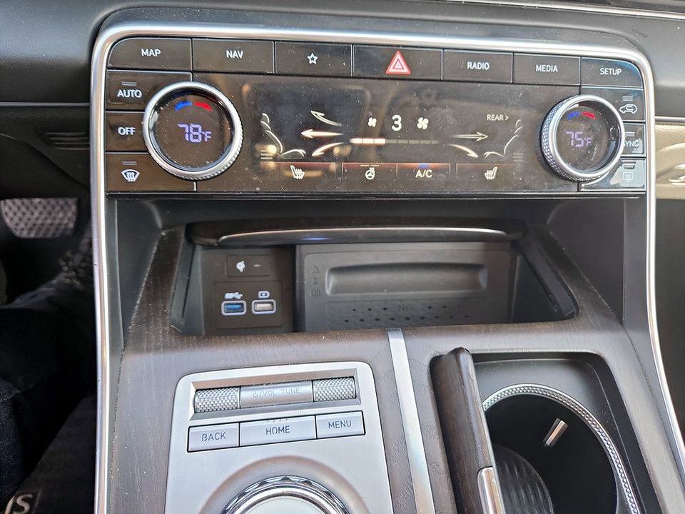 Used 2024 Genesis GV80 2.5T image 26