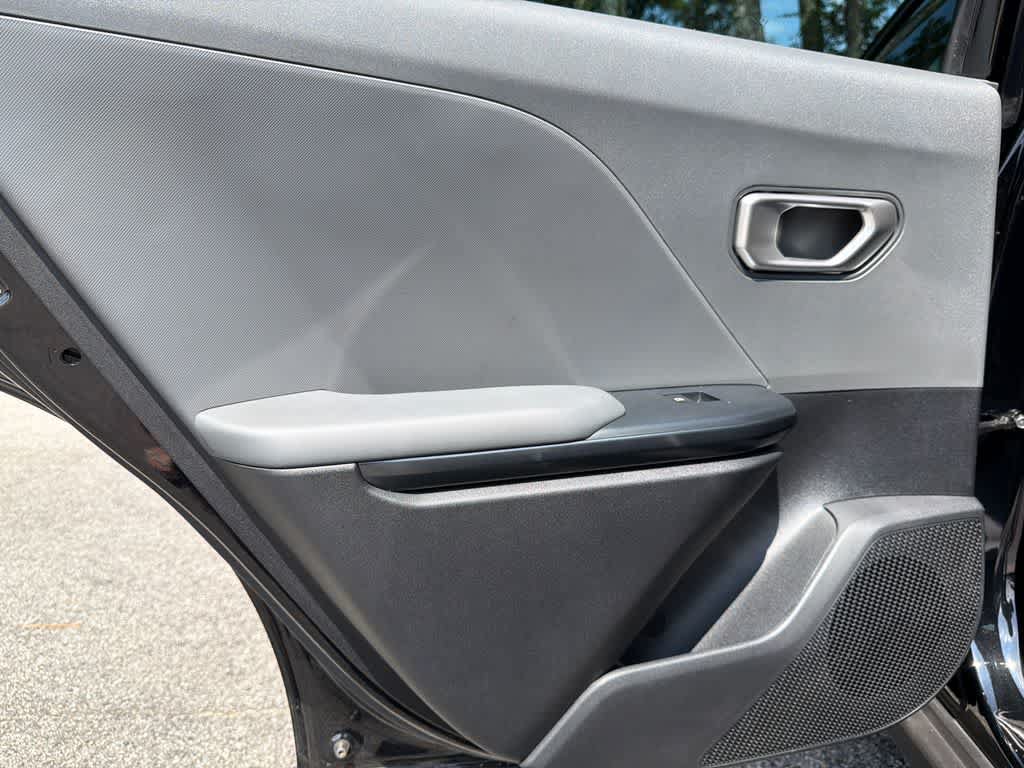 Used 2025 Kia K4 FWD image 22