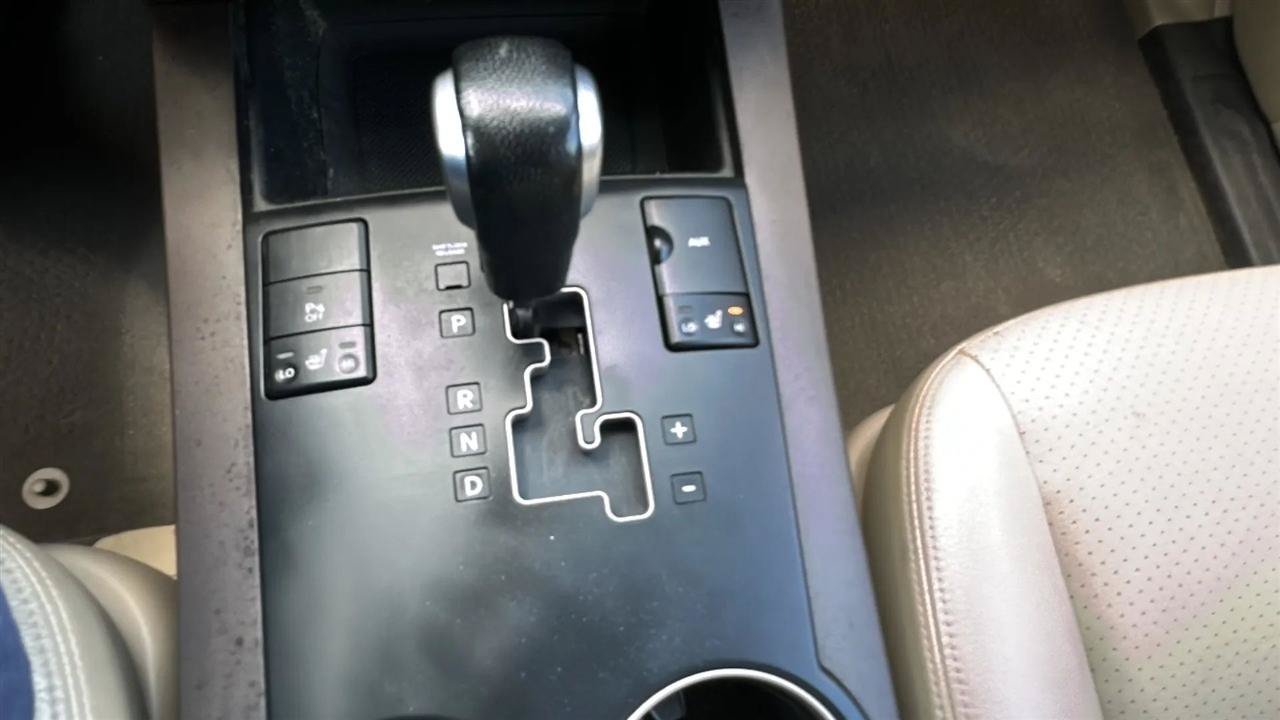 Used 2009 Kia Borrego EX w/ Premium Pkg RWD image 39