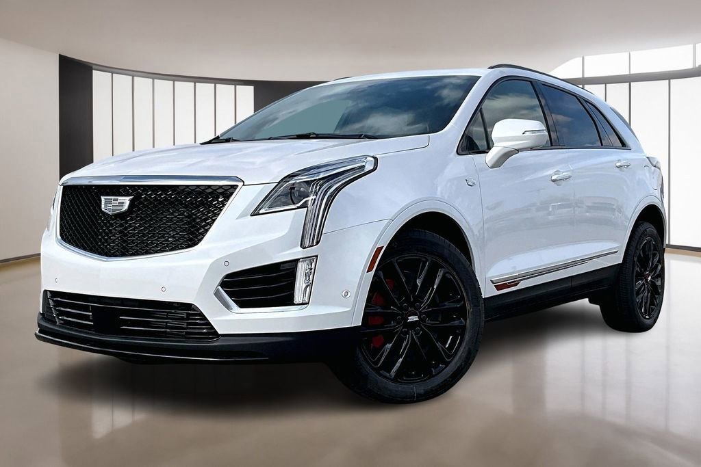 New 2026 Cadillac XT5 Sportv w/ LPO, Red Accent Package