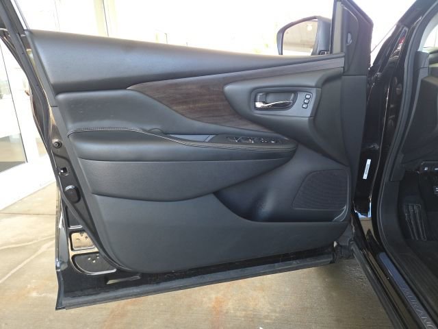 Used 2020 Nissan Murano Platinum image 39