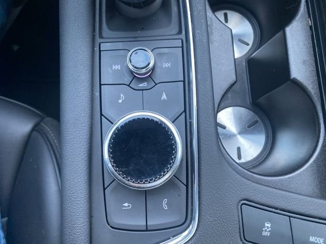 Used 2023 Cadillac XT6 Sport w/ LPO, ONYX Package image 16