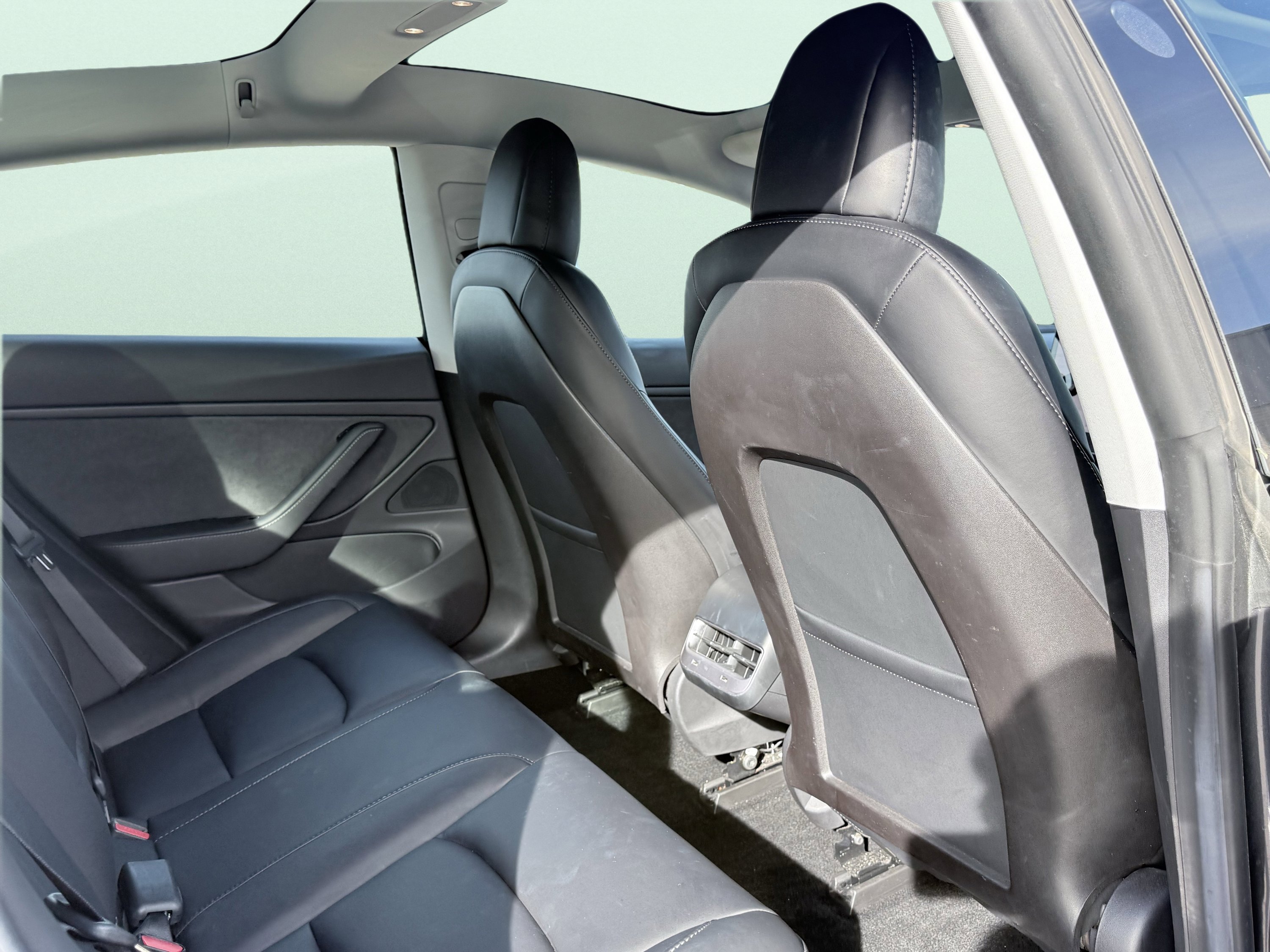 Used 2019 Tesla Model 3 Long Range image 35