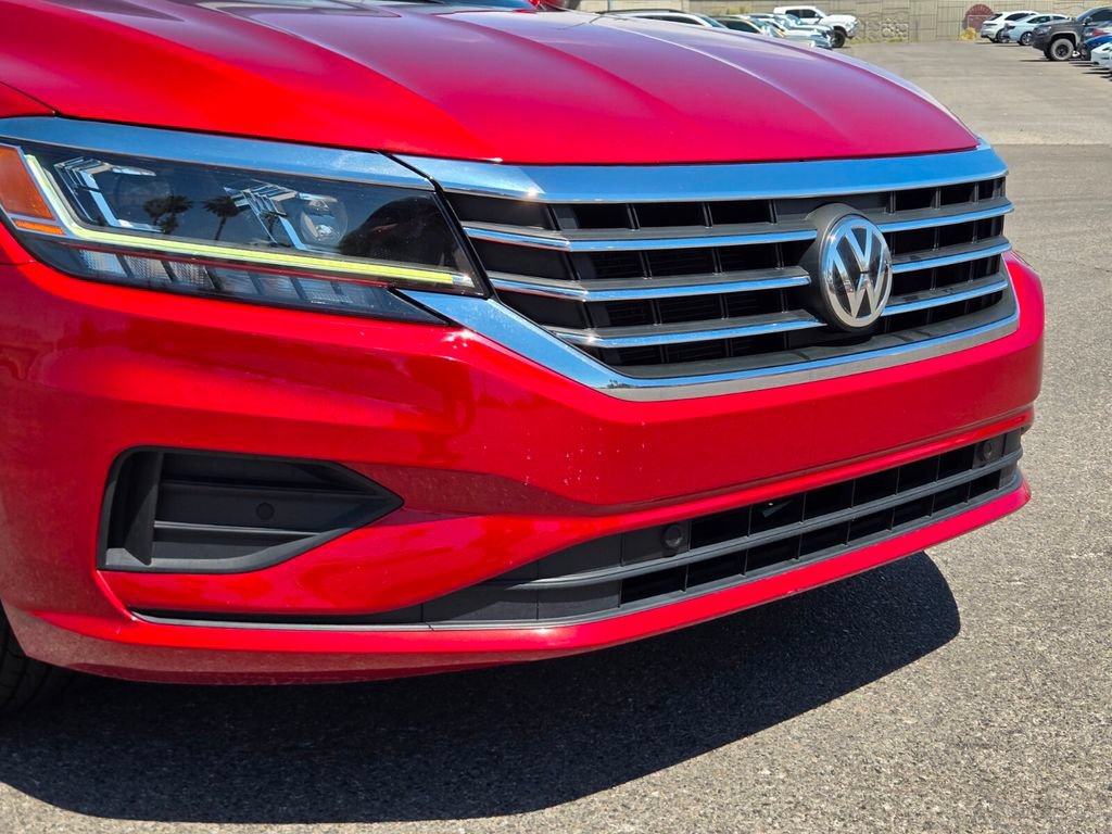 Used 2020 Volkswagen Passat 2.0T SEL FWD image 2