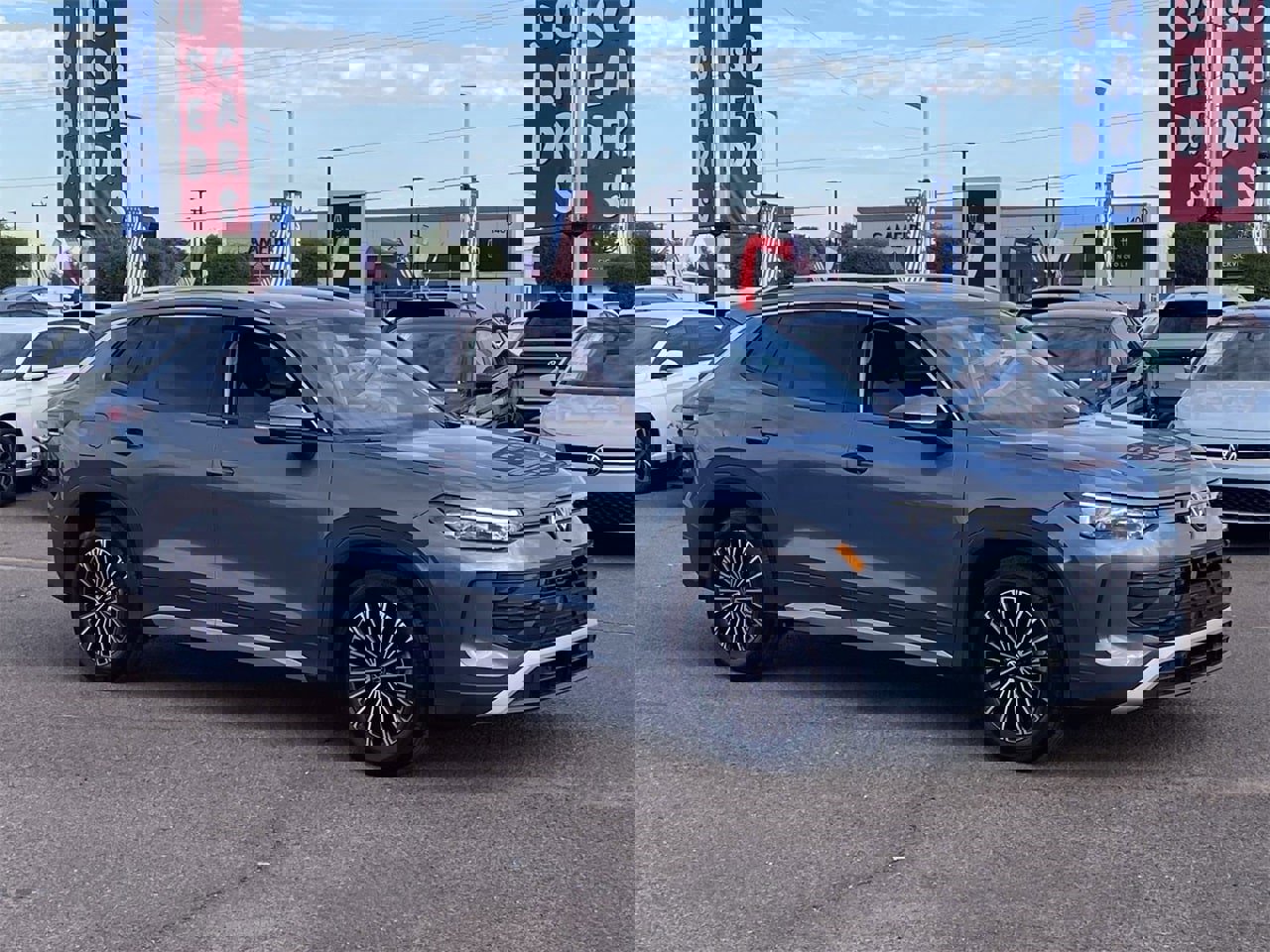 New 2025 Volkswagen Tiguan S image 2